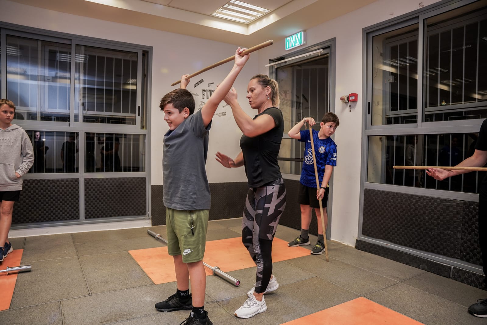 OLYMPIC WEIGHTLIFTING - ספורטאים באימון