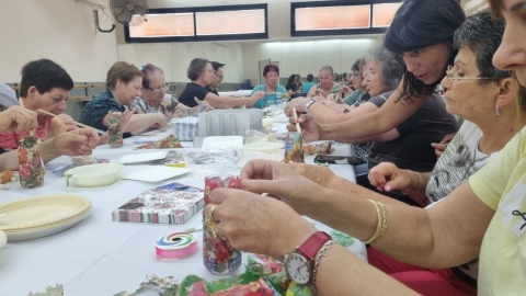 פרוייקט באים לטוב, גמלאיות נשר למען נותני השירותים בעיר.jpeg